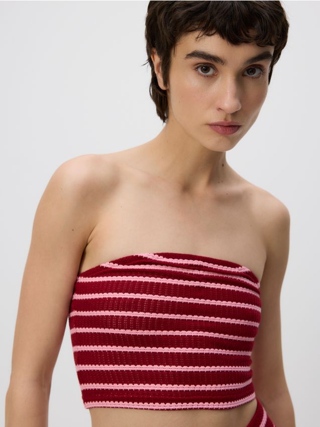 Knitted viscose rich top - RESERVED