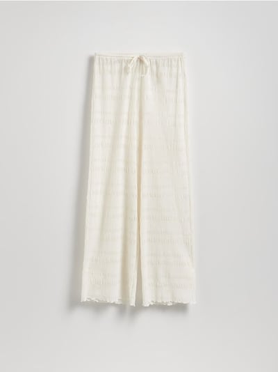 Hose aus Strukturstoff