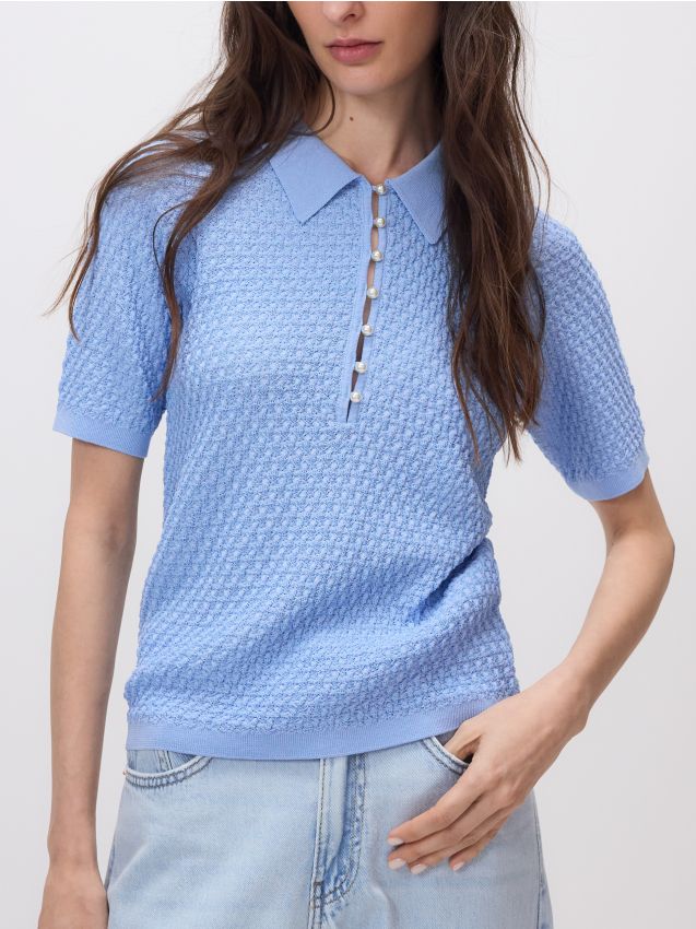 T-shirt with embroidered lace neckline - RESERVED