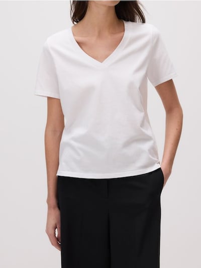 Tricou cu croială regular și decolteu în V