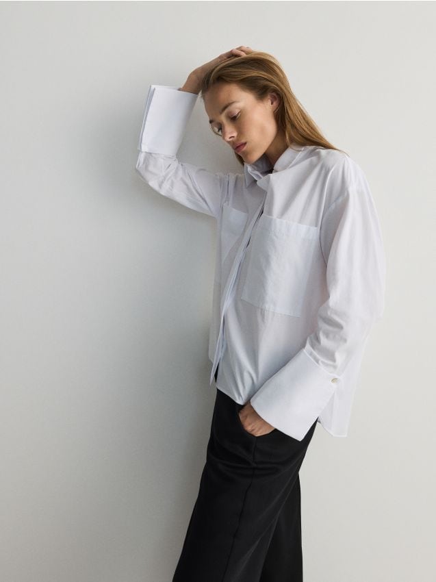 Oversized skjorte med lommer - RESERVED