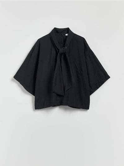 Blouse with tie details